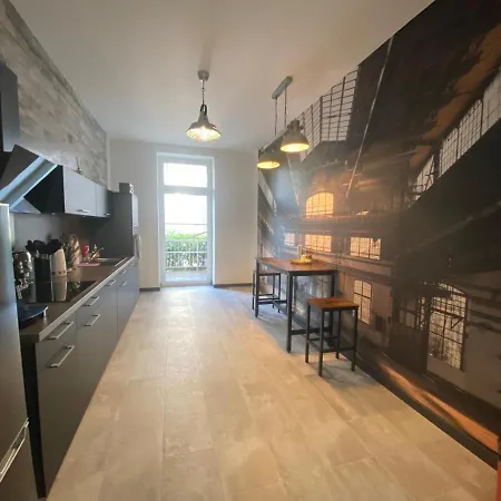 Schillers Apartment *